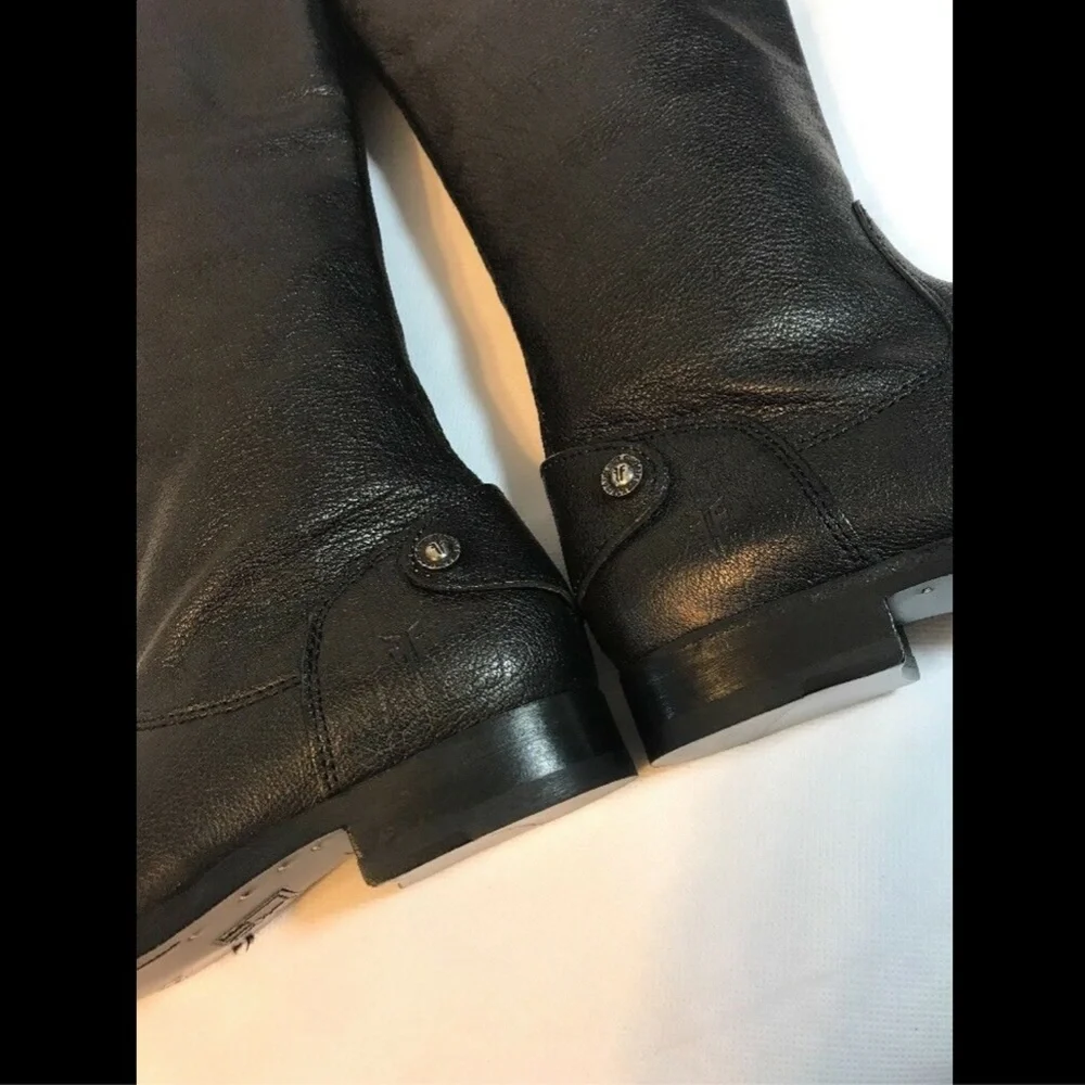 NWT Frye Melissa Lug Button Back Zip Tall Boot in Black Leather‎ [SZ 5.5 ]